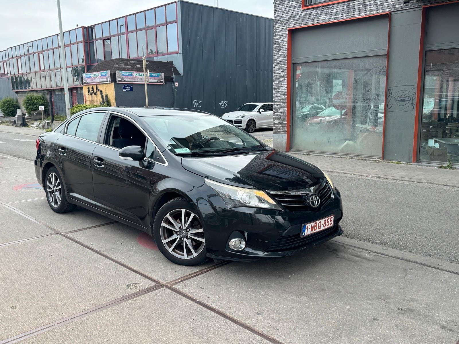 Abbildung des Autos AVENSIS 2014 2.0D 240.00…