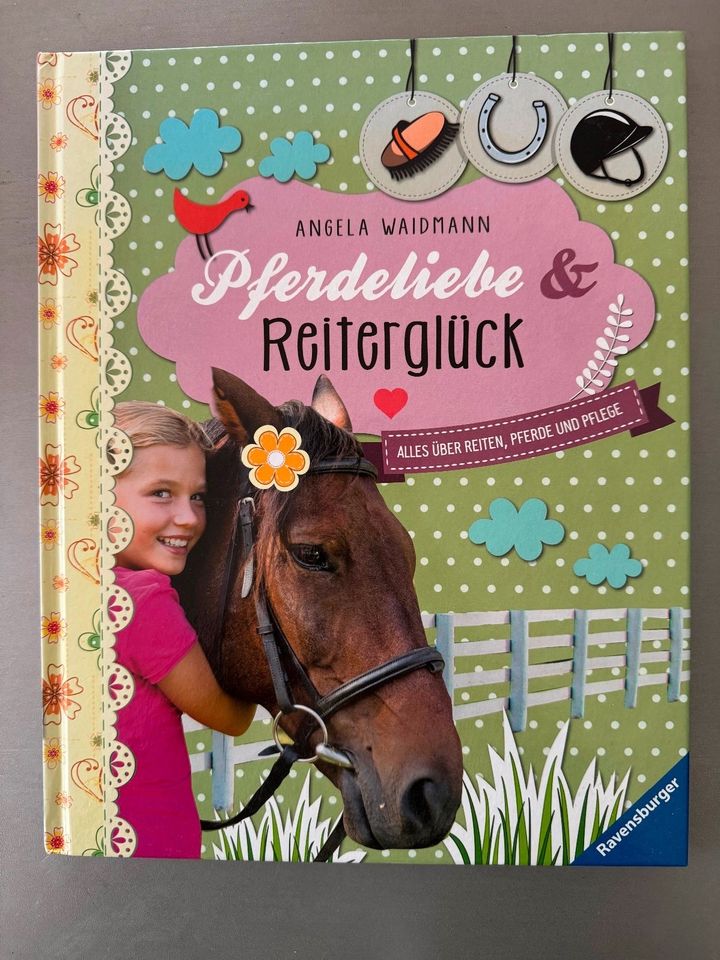 Buch Pferdeliebe: Alles über Pferde, Reiten und Pflege in Bodenheim