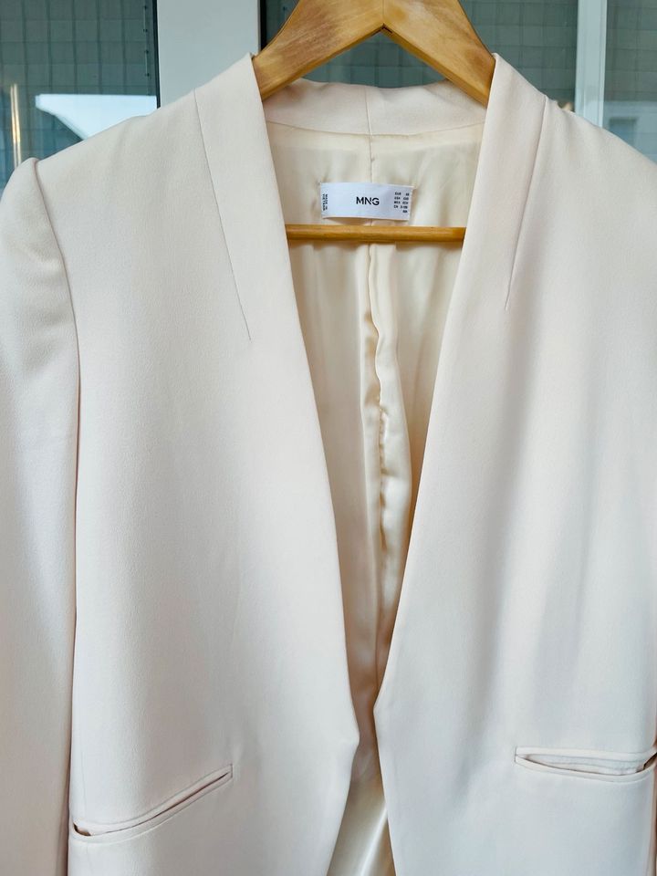 Blazer Mango Creme / Weiß 34 / 36 / XS / S in Dreieich