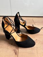 Sezane Stöckelschuhe zum Binden / Größe 40 München - Laim Vorschau