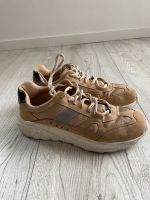 Sportschuhe Sneaker Schuhe Turnschuhe Stradivarius Nordrhein-Westfalen - Ahlen Vorschau