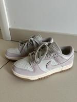 Nike Dunk low lila/grau Gr 37,5 NEU Bayern - Coburg Vorschau