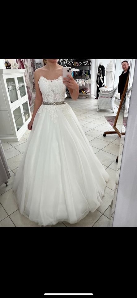Brautkleid Hochzeitskleid Standesamt A Linie Prinzessinenkleid in Deggenhausertal