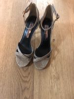 NEU Hohe Sandalen von Tamaris Gold mit Glitzer Duisburg - Duisburg-Mitte Vorschau