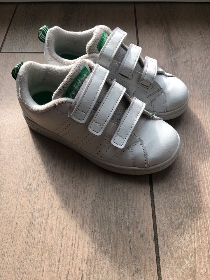 Adidas Sneaker Gr.29 in Mölln