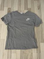 Nike T-Shirt grau Nordrhein-Westfalen - Mönchengladbach Vorschau