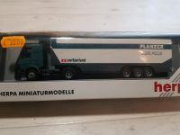 Herpa 1:87 Mercedes SK Koffersattelzug "Planzer" Thüringen - Rhönblick Vorschau