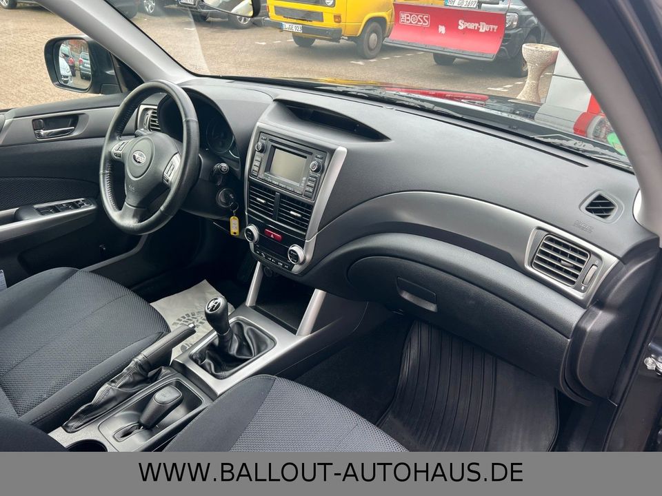 Subaru Forester Comfort*1.HAND*KLIMA*AHK*KAMERA*PANO* in Winsen (Luhe)