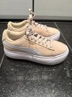 Puma Damenschuhe Gr. 35.5 München - Bogenhausen Vorschau