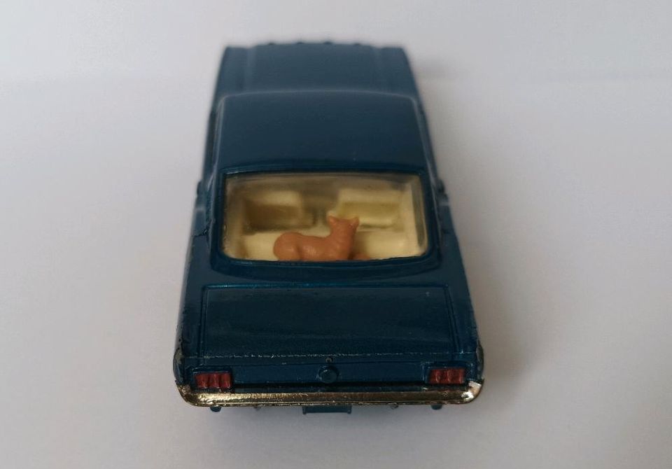 Corgi Toys 1:43 #320 Ford Mustang Fastback 2x2 '64 dunkelblau in Berlin