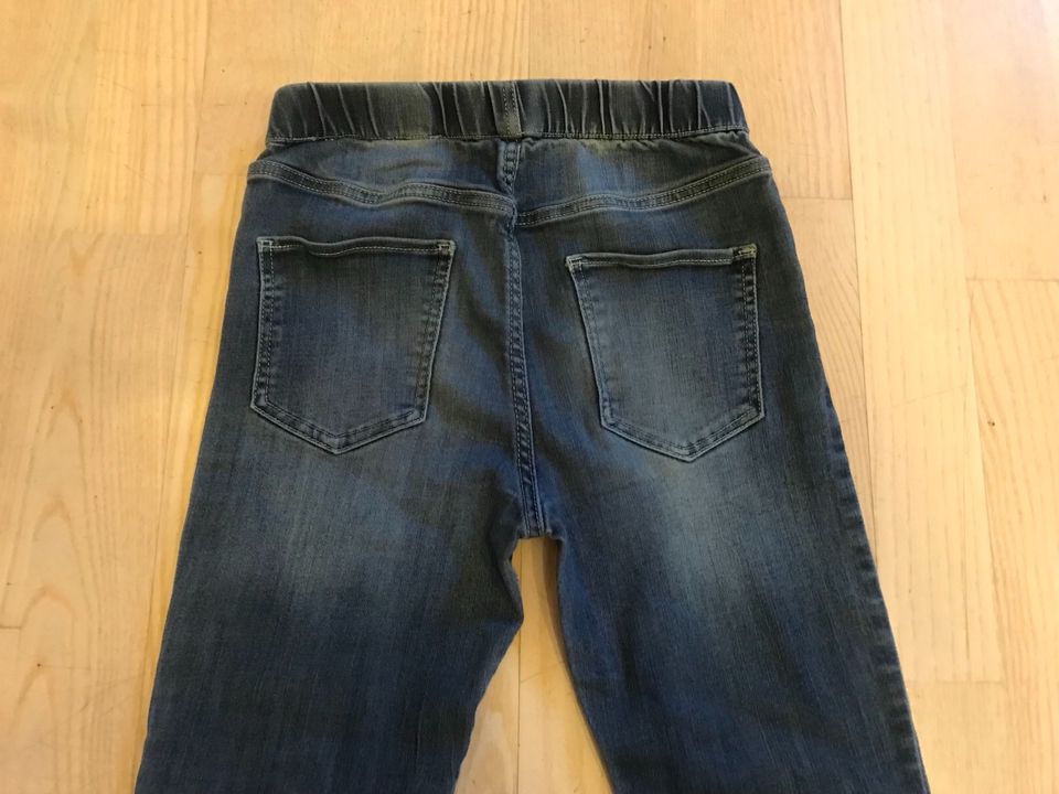 Süße Jeans, Hose, Jeggings, Einhorn, H&M, blau, Gr. 134 in Ingolstadt