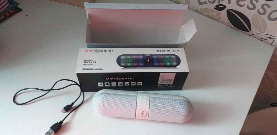 Bluetooth Mini Speaker BT808L Wireless LED Light in Bielefeld
