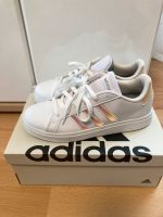 Adidas Sneakers Gr.37 Neuwertig / Sportschuhe Nordrhein-Westfalen - Haan Vorschau