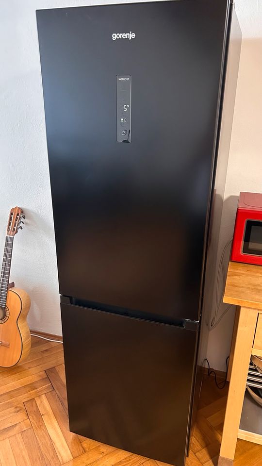 Gorenje Kühlschrank NK79B0DBK in Laufen