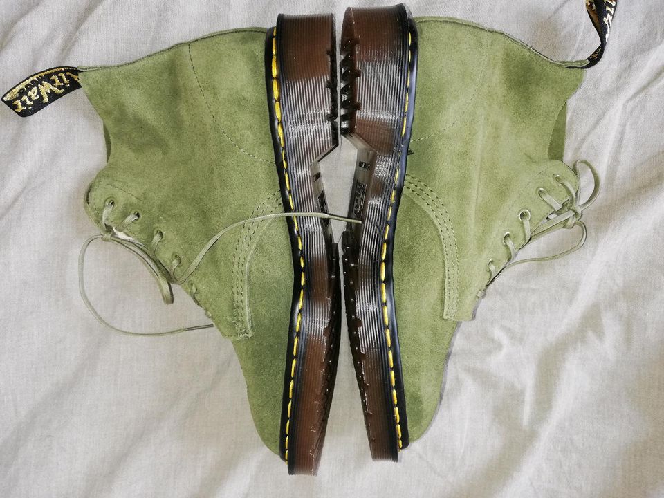 Neue Dr. Martens Größe 40 Amy Green made in England Wildleder in Hannover