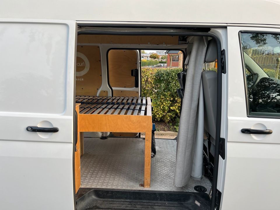 VW T5 Camper Van in Lübeck