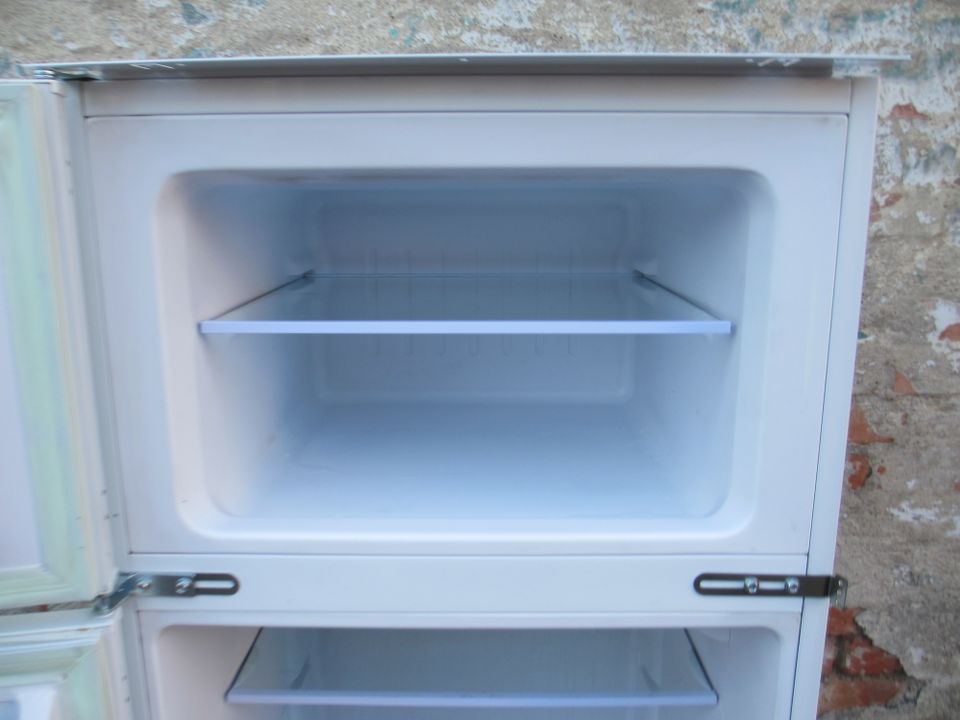 RESPEKTA GKE144A+ Kühlschrank Gerfrierfach Einbaukühlschrank. in Köthen (Anhalt)