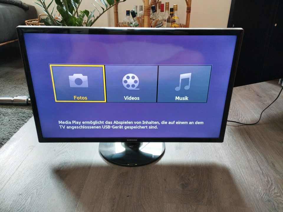 Samsung Fernseher 28 Zoll, Auflösung 1366x768 in Bochum