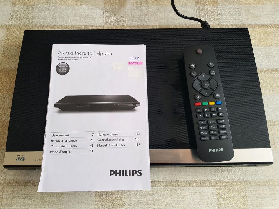 Philips BLU-RAY 3D DVD Player mit Fernbedienung in Hausham