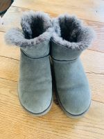 UGG Boots grau Größe 37 wie neu Hamburg-Nord - Hamburg Langenhorn Vorschau