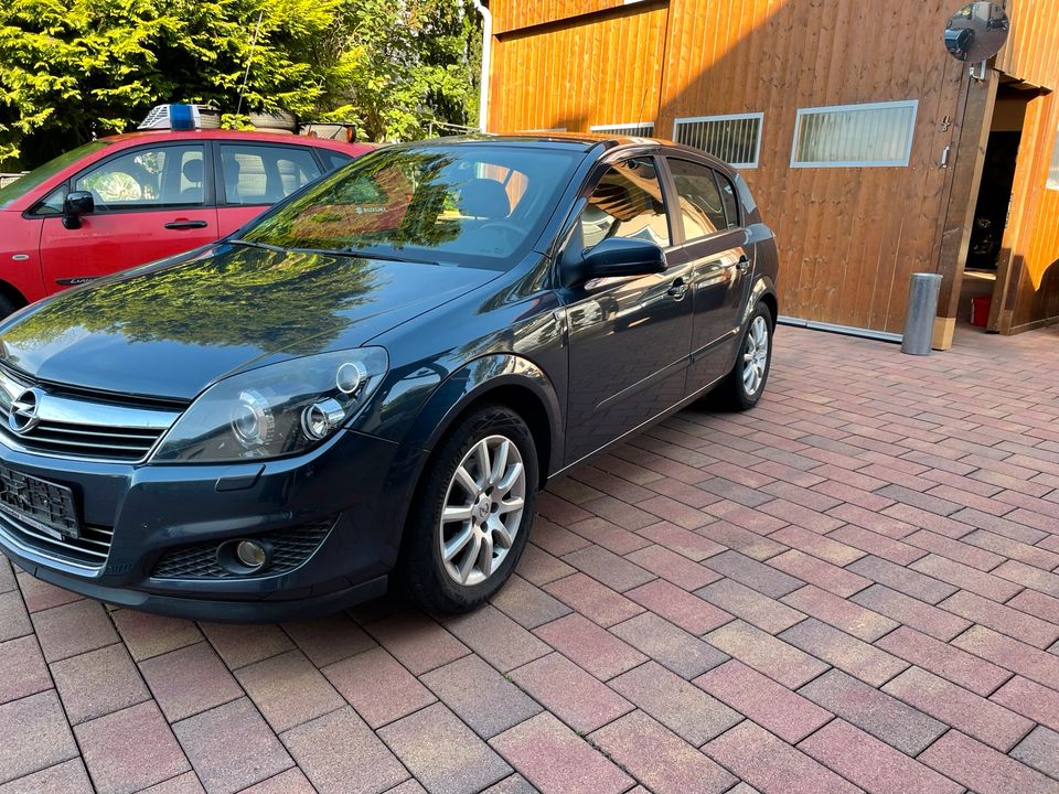 Opel Astra 1,6 85KW.1-Hand.TÜV 01.2025. in Rimbach