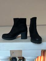 Vagabond Chelsea Boots Stiefeletten 38 Leder schwarz Plateau Saarland - Beckingen Vorschau