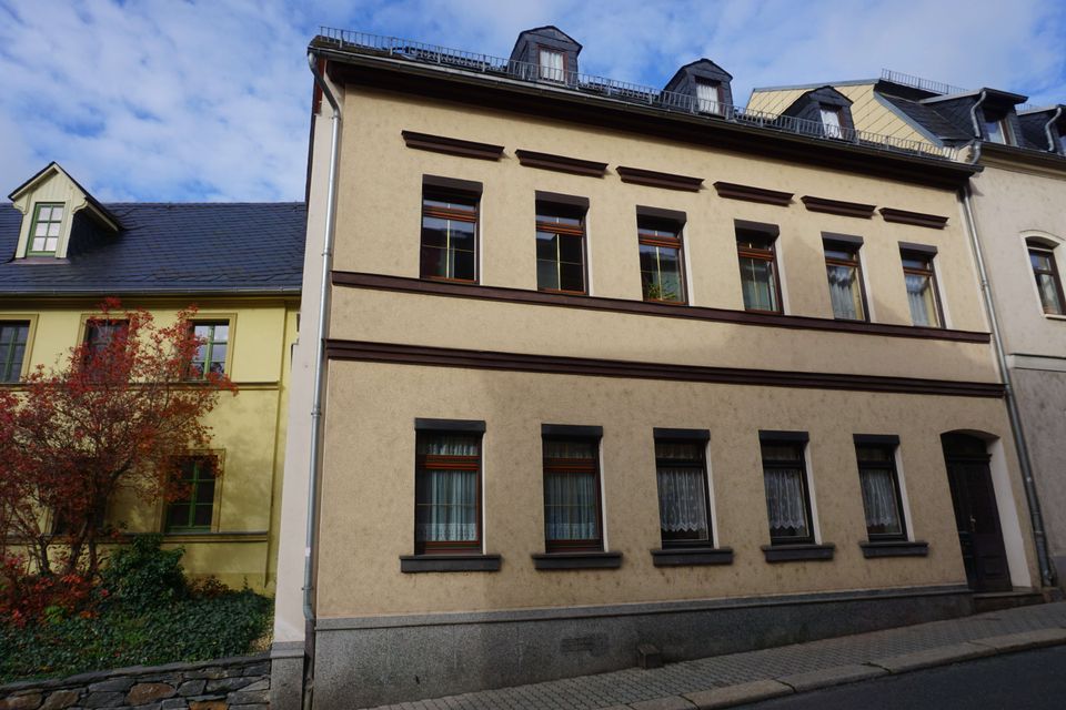 Einziehen und Sparen-saniertes Stadthaus in Elsterberg in Elsterberg