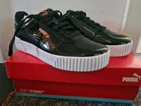 Turnschuhe Sneaker Puma Carina P Black Puma Lackschuh Niedersachsen - Schwanewede Vorschau