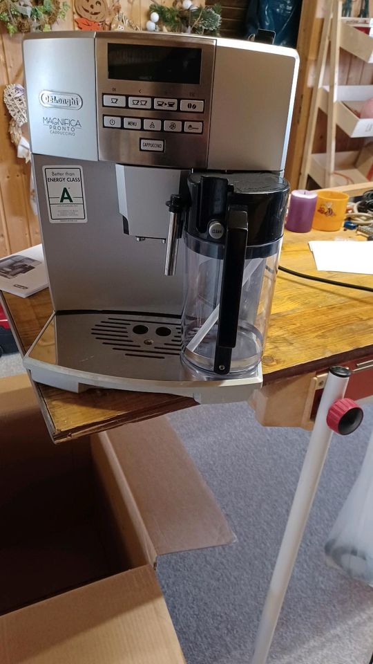 DeLonghi Magnifica Pronto Cappuccino ESAM04.350.S Kaffeevollautom in Bayern  - Landau a d Isar | Kaffeemaschine & Espressomaschine gebraucht kaufen |  eBay Kleinanzeigen ist jetzt Kleinanzeigen