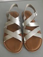 Toms Sandalen Gr. 37,5 silber  Neu!!!! Thüringen - Waltershausen Vorschau