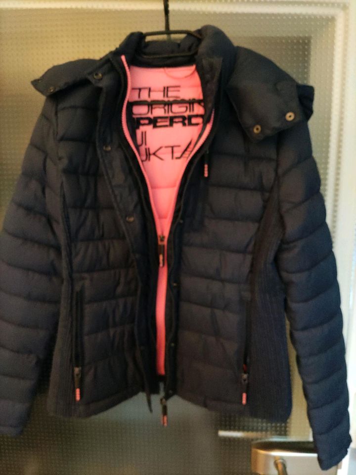 Jacke Winterjacke Superdry in Marne