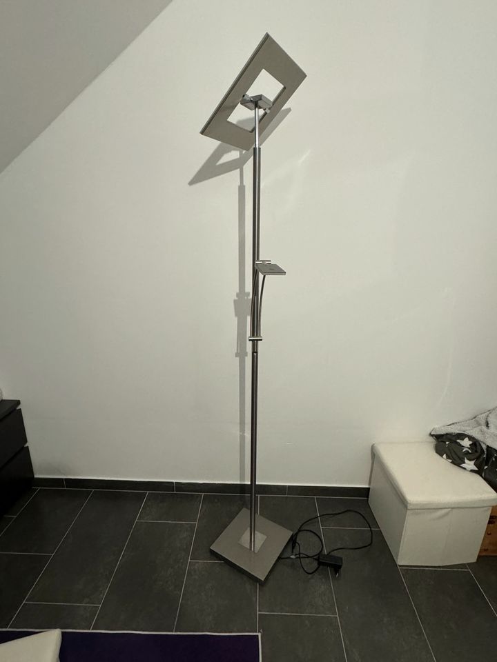 LED- Stehlampe / Deckenfluter / Leselampe in Langenselbold