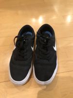 Nike Sneaker schwarz/weiß Gr. 40,5 Rheinland-Pfalz - Bad Ems Vorschau