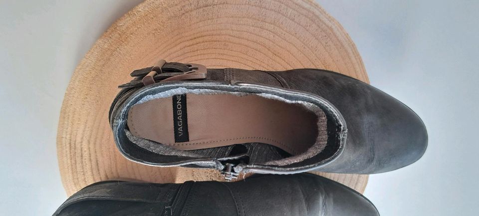 Vagabond Schuhe schwarz Stiefeletten Gr. 38 gerne getragen in Göttingen