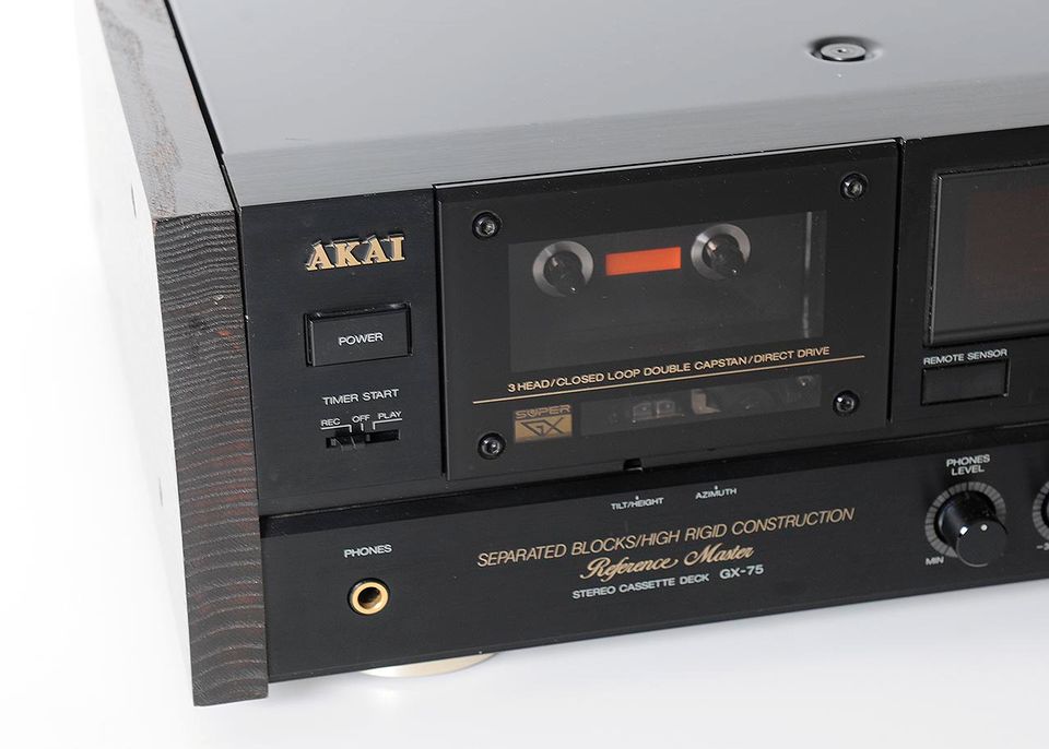 Tapedeck Akai GX-75 mit Fernbedienung in Niederzissen