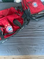 FC Bayern Sporttasch + FC Bayern Rucksack gratis dazu Nordrhein-Westfalen - Xanten Vorschau