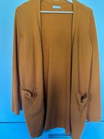 ockerfarbene/ gelbe Strickjacke Tamaris Gr. 36/38 Hessen - Bischofsheim Vorschau
