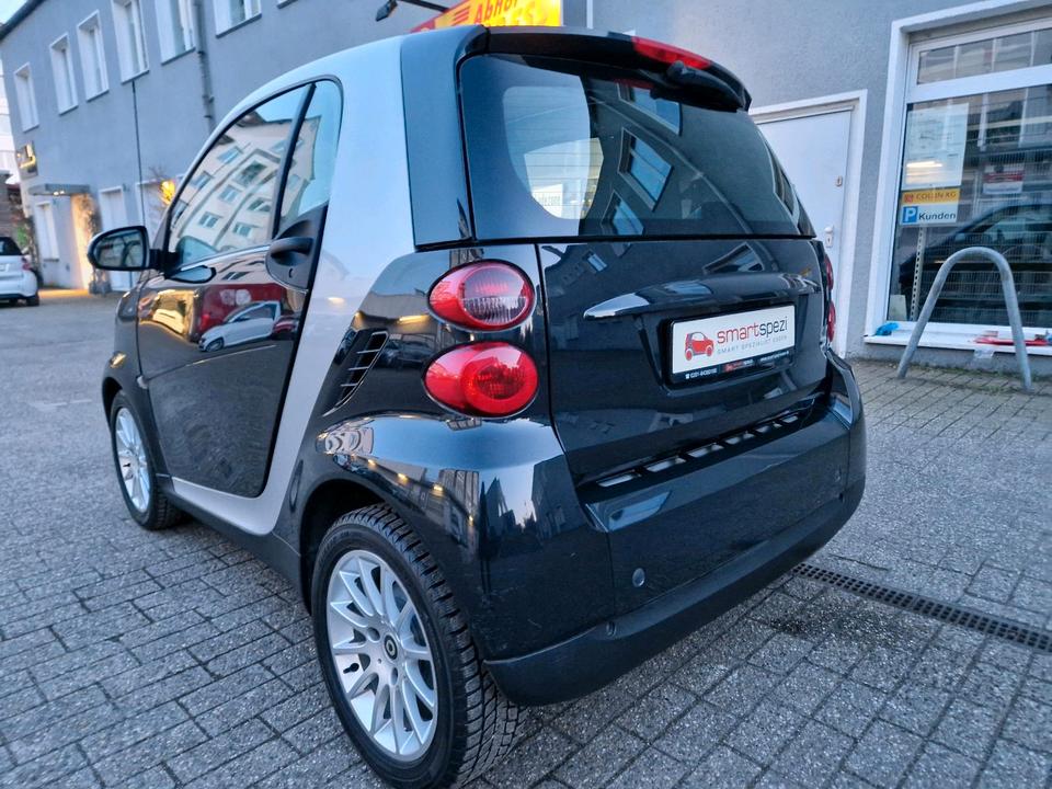 smart forTwo AUTOMATIK,KLIMA,PANORAMA,GARANTEI INSP+TÜV NEU in Essen