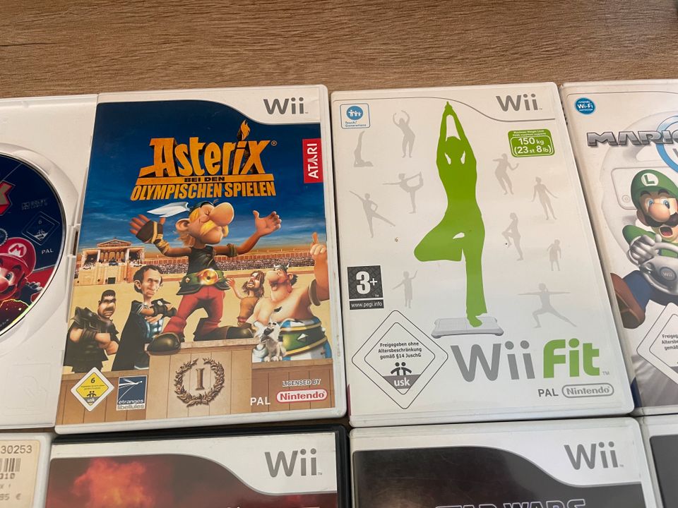 9 Nintendo Wii Spiele siehe Bilder in Schwaan