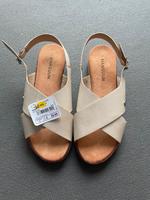 Manguun Sandalen Gr.37 neu Baden-Württemberg - Neuhausen Vorschau