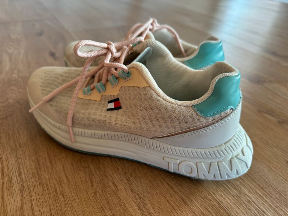 SNEAKER Tommy Hilfiger  (Mädchen) in Waiblingen