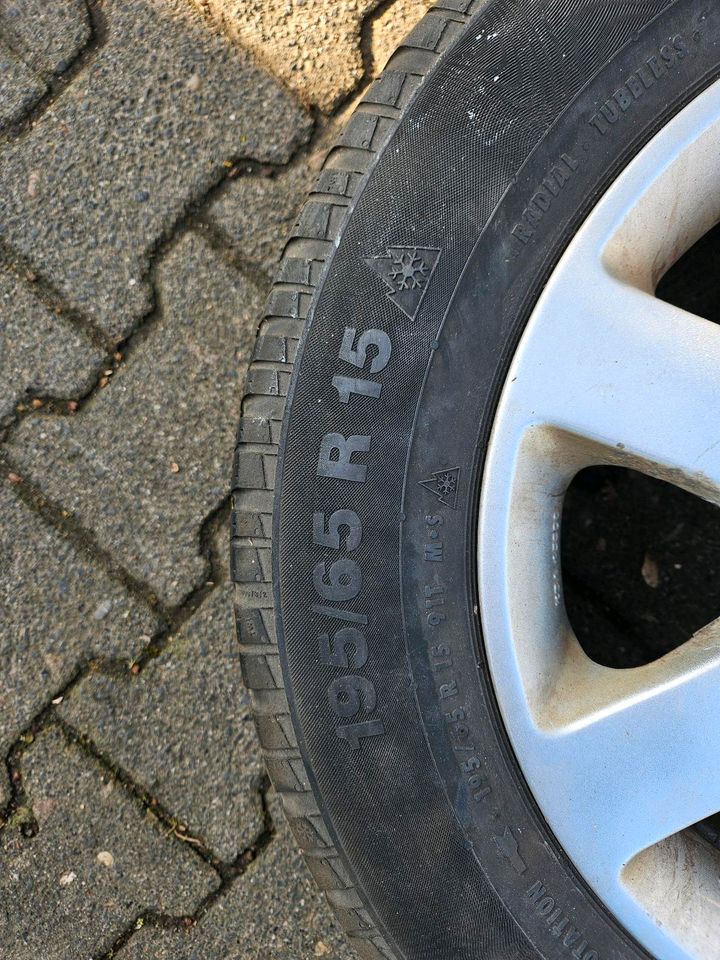 Allwetterreifen M+S 195/65 R 15 91 T in Hanau