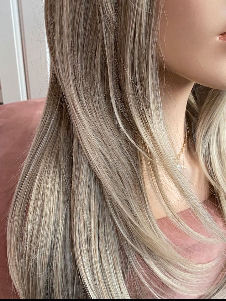 Lange Hochwertige Blonde Balayage Echthaar Imitat Perücke in Weil der Stadt