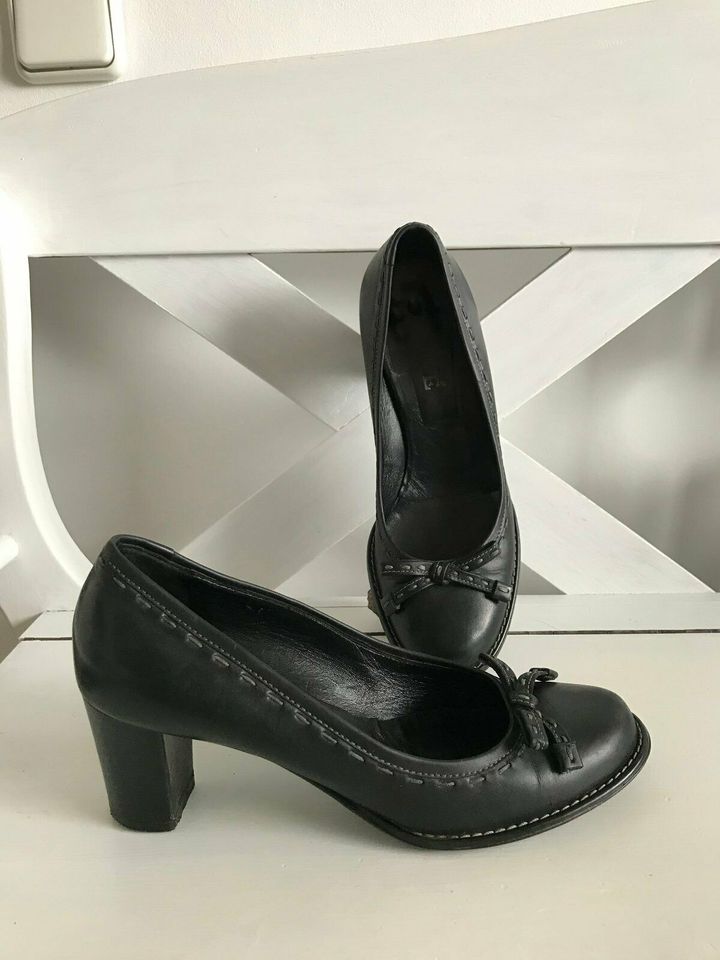 Leder Damen Pumps High Heels Gr. 38 Maripe´ Schwarz Made in Italy in Velbert