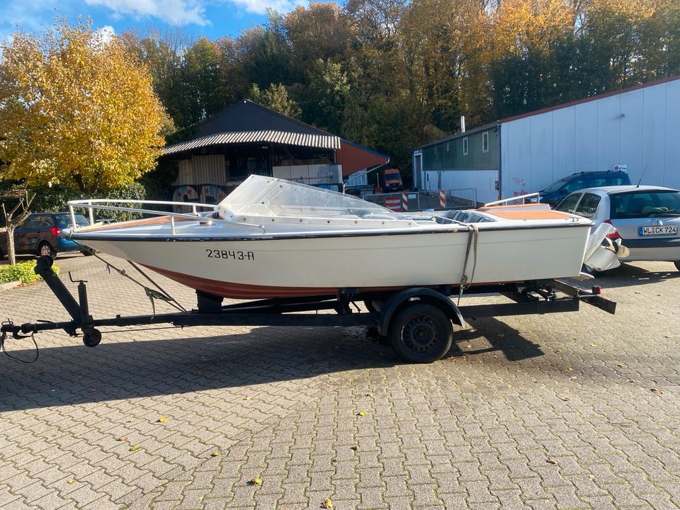 Motorboot CANTERI 129 ps in Lüneburg
