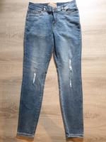 Jeans Damen Janina skinny hellblau used Look Löcher S 36 Sachsen - Zwoenitz Vorschau