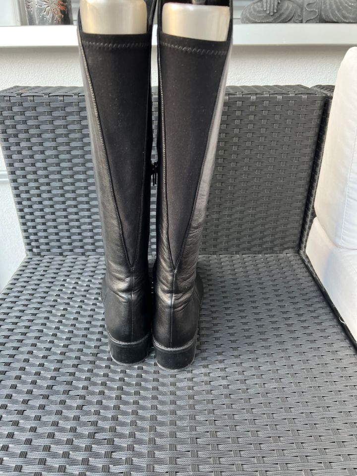 Stuart Weitzmann Damen Stiefel Gr. 41 in Essen