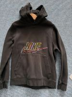 Nike Pullover Hoodie schwarz gr.128-137 cm Nordrhein-Westfalen - Beverungen Vorschau