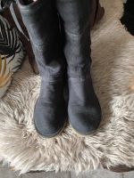 UGG Australia Boots Stiefel schwarz Gr 39 Saarbrücken-Dudweiler - Dudweiler Vorschau