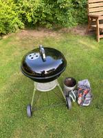 Weber Kugelgrill inkl. Anzündkamin Bayern - Erlangen Vorschau